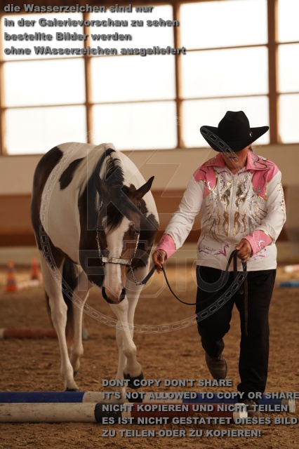 s_A_901090.JPG